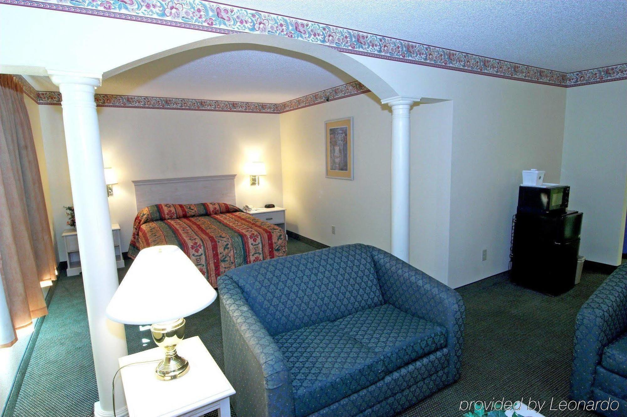 Days Inn By Wyndham Burlington East Haw River Phòng bức ảnh