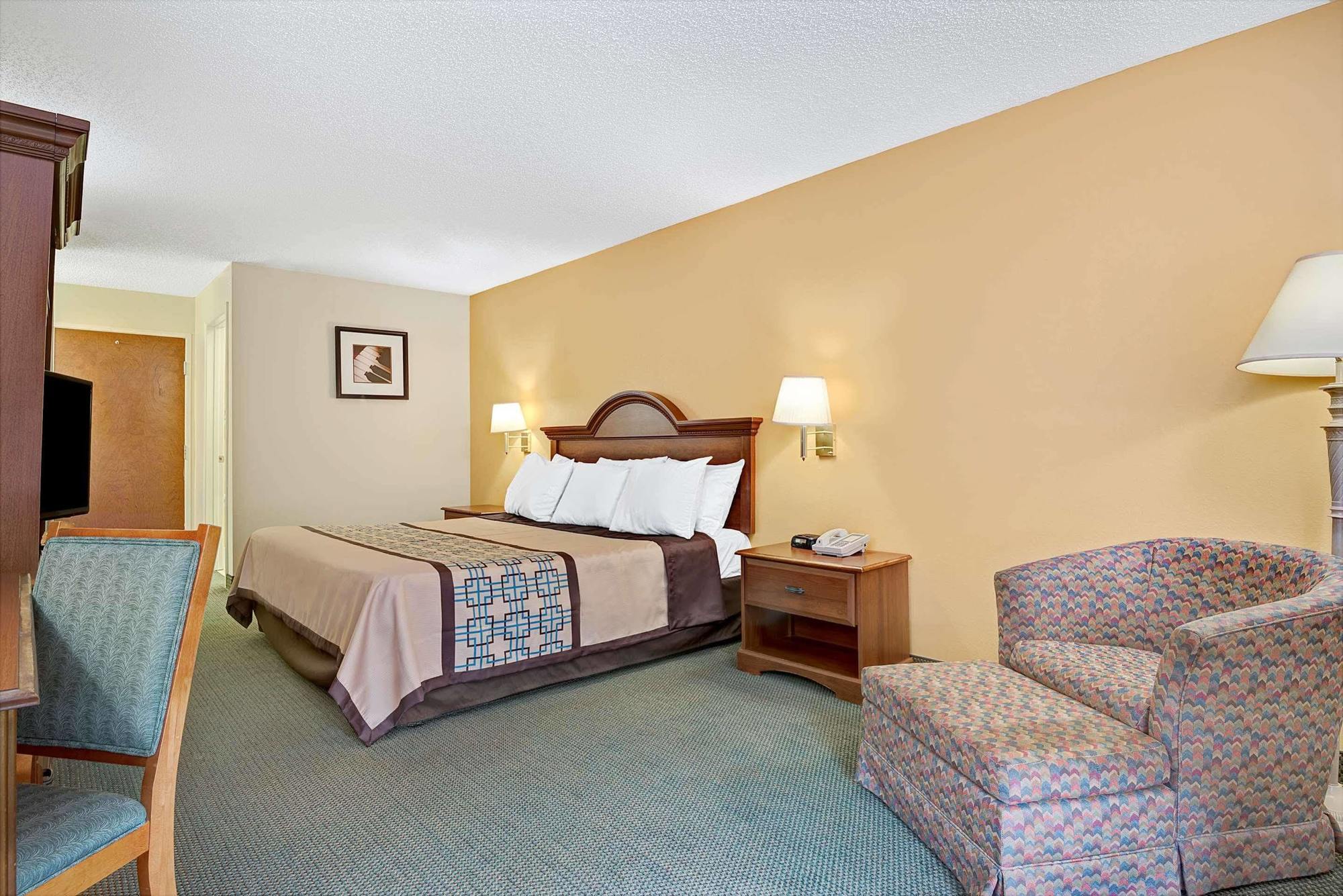 Days Inn By Wyndham Burlington East Haw River Ngoại thất bức ảnh